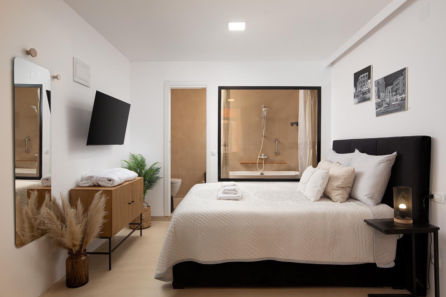 Deluxe Studio In City Center With Free Private Parking Rovinj Luaran gambar